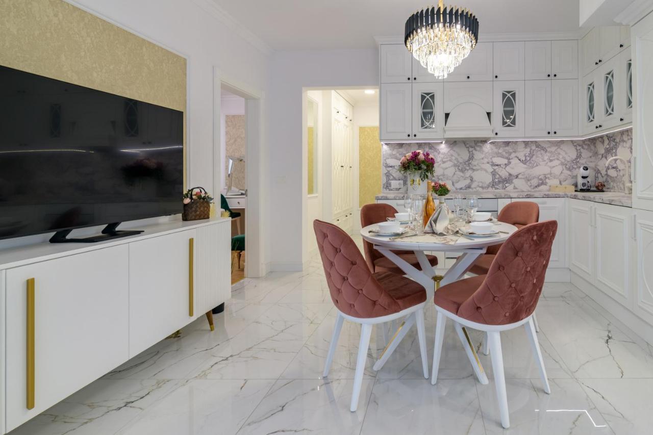 Лукс На Море Luxury Apartment In Downtown With Garage Varna Luaran gambar