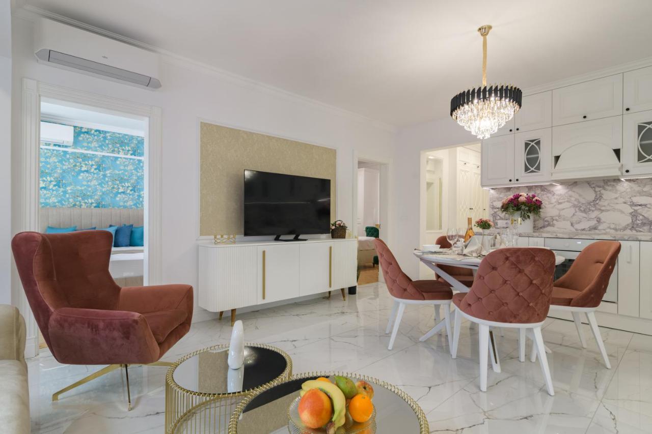 Лукс На Море Luxury Apartment In Downtown With Garage Varna Luaran gambar