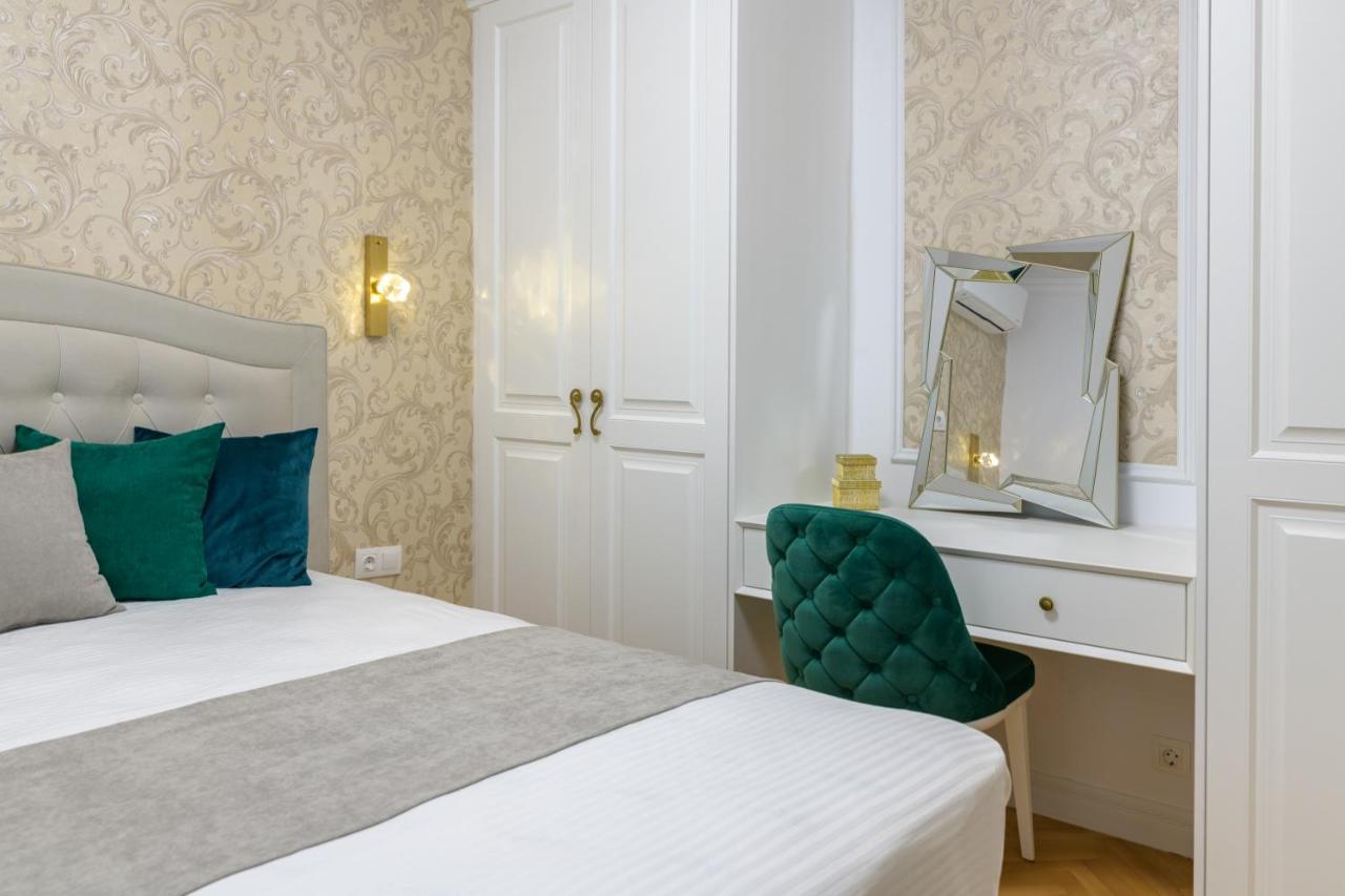 Лукс На Море Luxury Apartment In Downtown With Garage Varna Luaran gambar