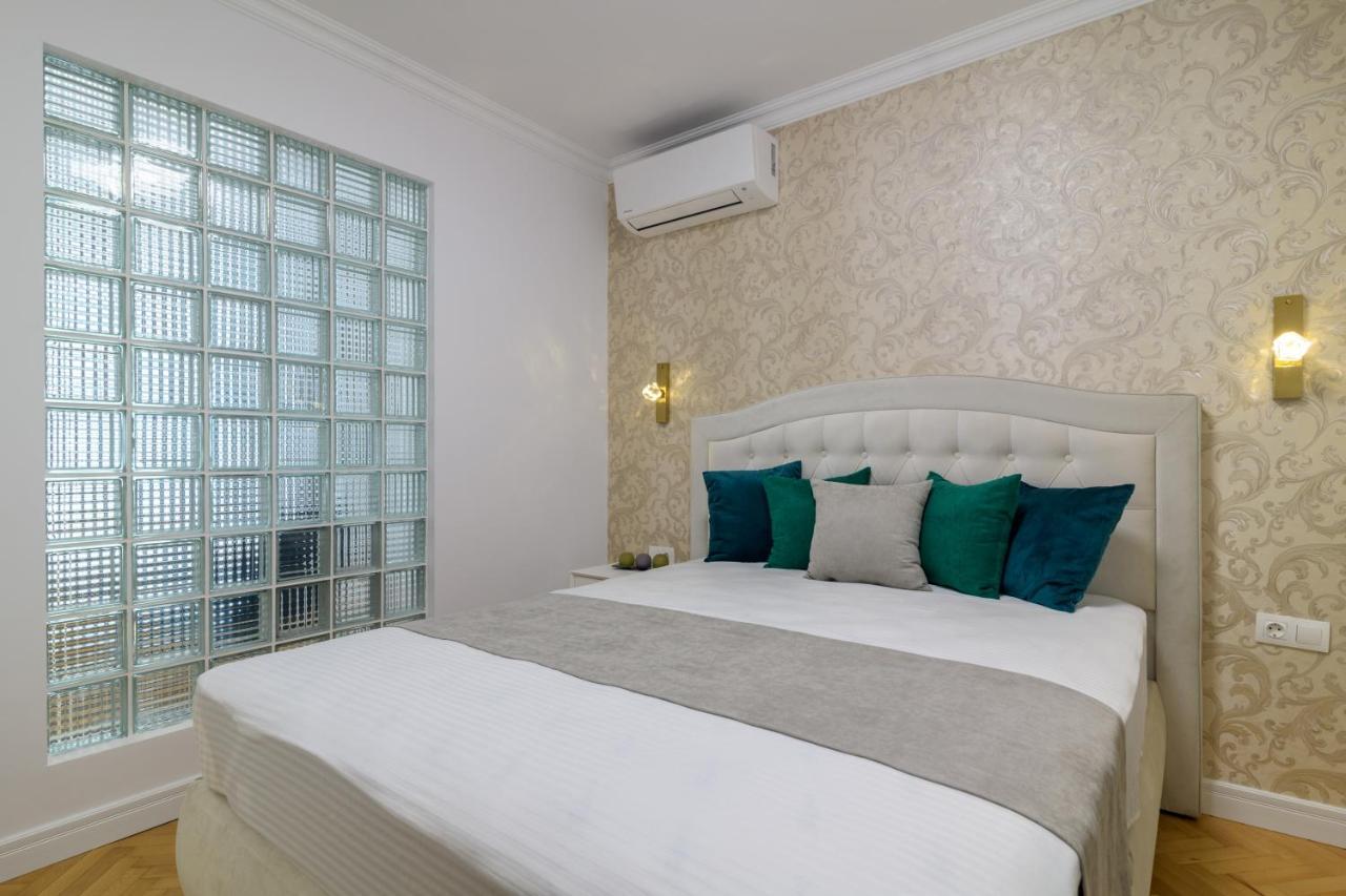 Лукс На Море Luxury Apartment In Downtown With Garage Varna Luaran gambar