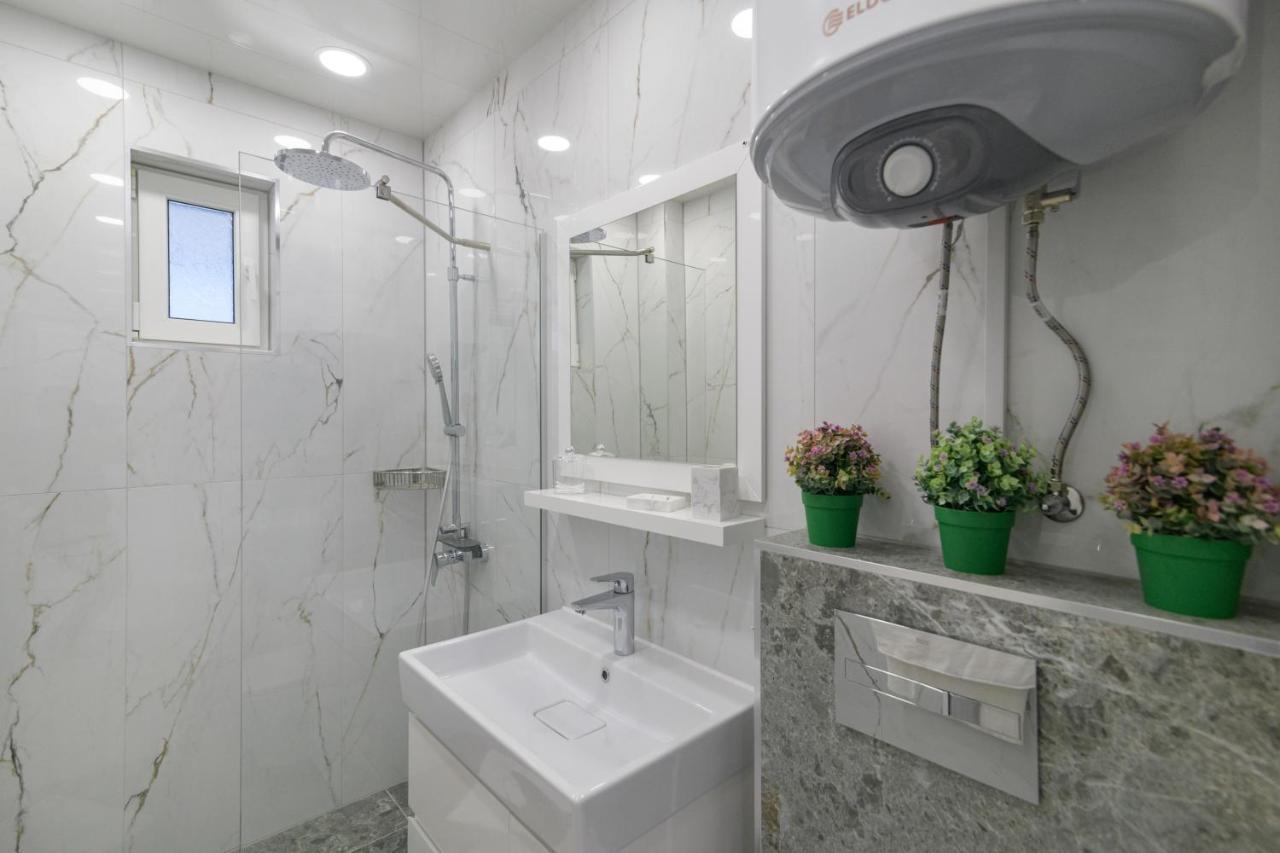 Лукс На Море Luxury Apartment In Downtown With Garage Varna Luaran gambar
